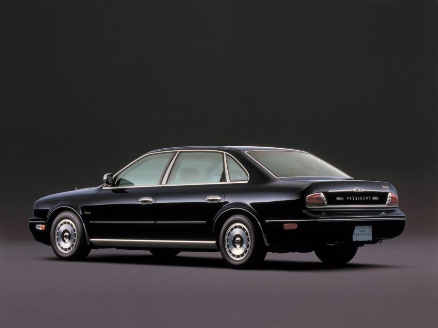  Nissan President 1990 года  (фото 2 из 5)